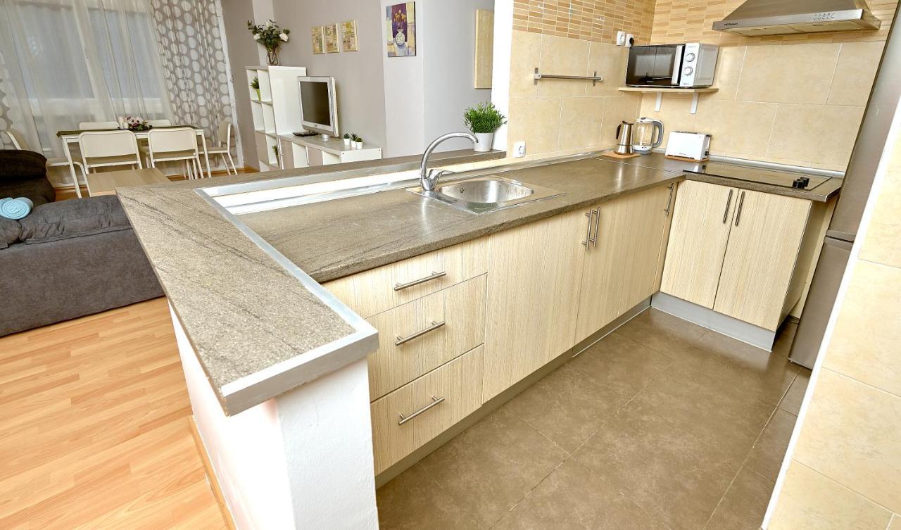 Holidays2Malaga Salitre 3 Bedroom Up To 7 People High Speed Wifi ภายนอก รูปภาพ
