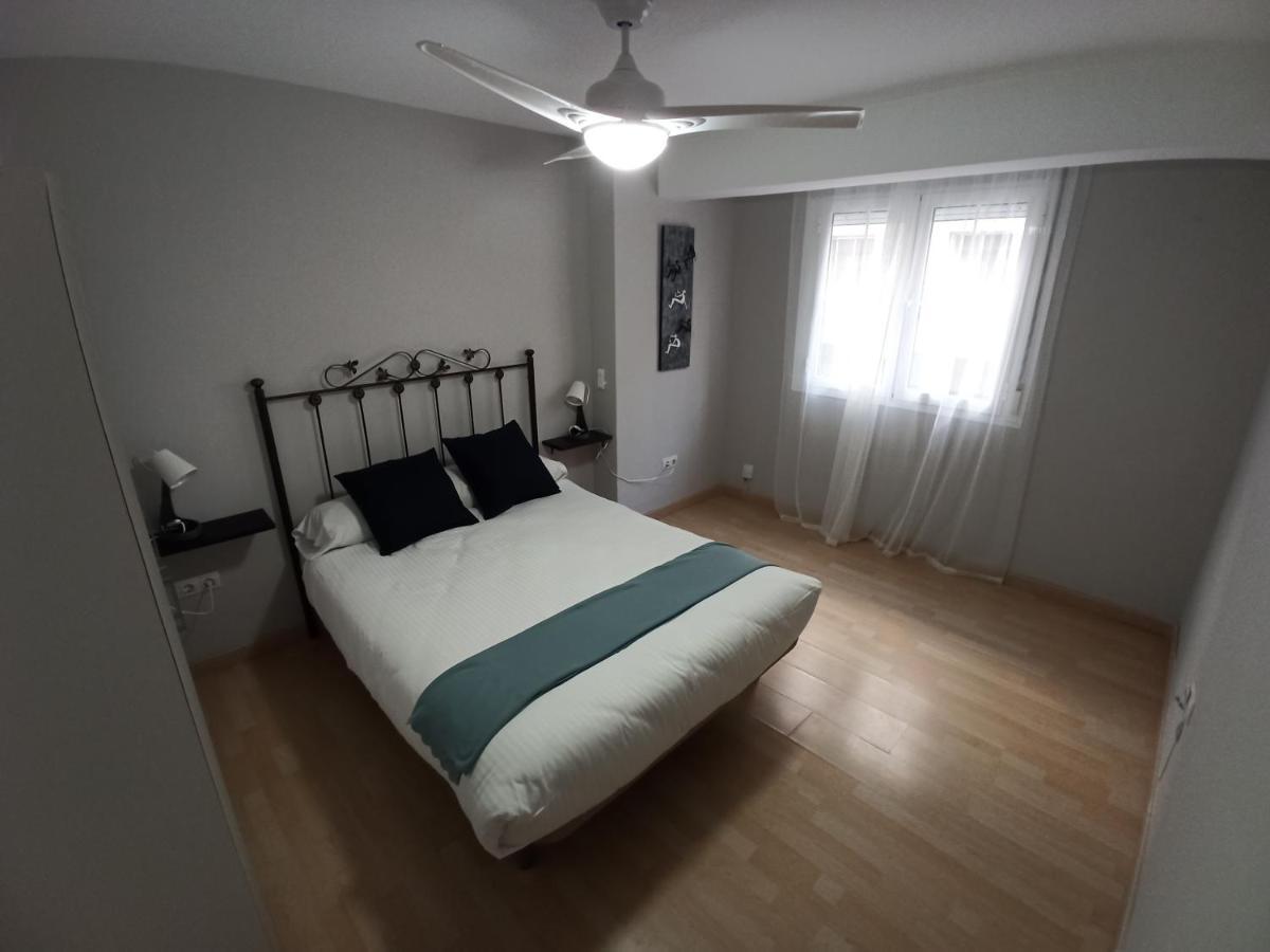 Holidays2Malaga Salitre 3 Bedroom Up To 7 People High Speed Wifi ภายนอก รูปภาพ