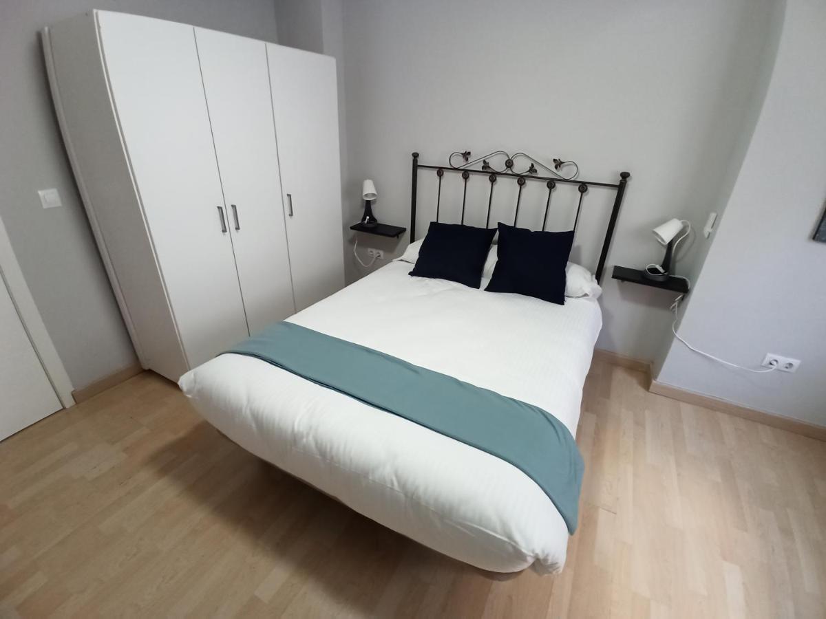 Holidays2Malaga Salitre 3 Bedroom Up To 7 People High Speed Wifi ภายนอก รูปภาพ